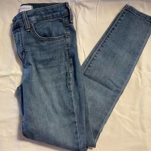 Crown and Ivy Medium-wash High Rise Skinny Jeans